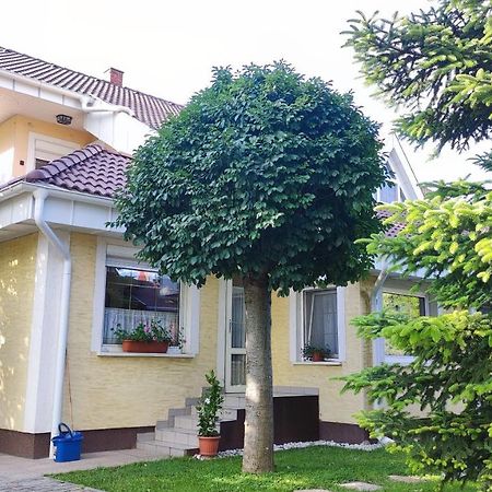 Szántód Oazis Apartman מראה חיצוני תמונה