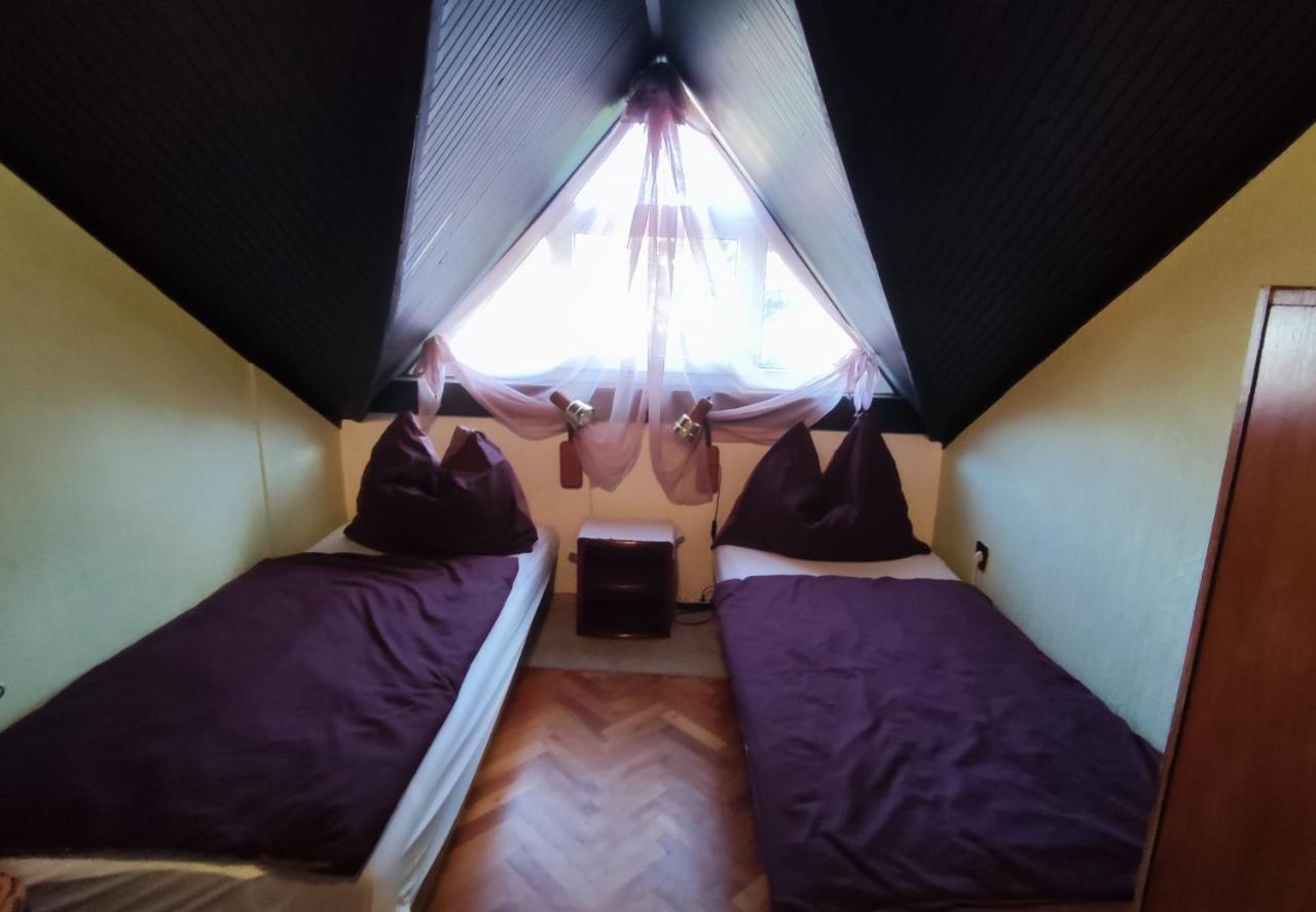 Szántód Oazis Apartman מראה חיצוני תמונה
